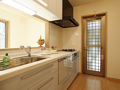 リバウスホームの施工事例「愛知県知多郡美浜町 潮風が心地よい家」の画像1