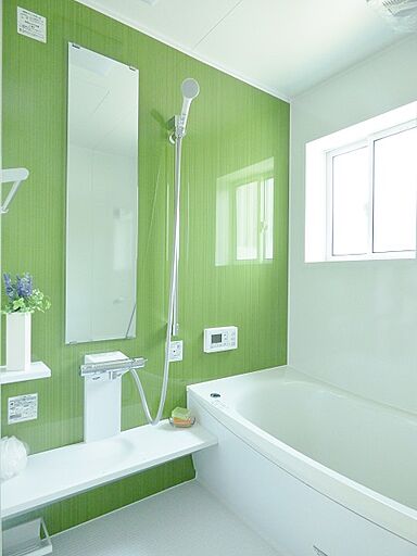 リバウスホームの施工事例「愛知県常滑市 こだわり空間のあるカラフルハウス」の画像3