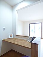 シンプルモダンスタイルのリビング リバウスホームの事例画像