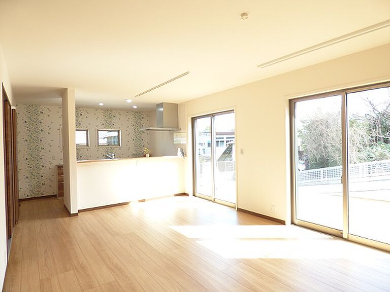 リバウスホームの公式画像_リビング3