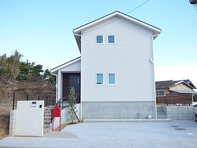 リバウスホームの施工事例「愛知県大府市 ナチュラルテイストのシンプルハウス」の画像1