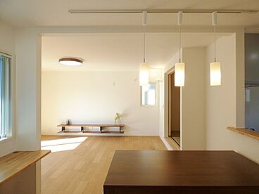 リバウスホームの施工事例「愛知県東海市 青色が散りばめられた落ち着きのある家」の画像
