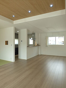 リバウスホームの施工事例「名古屋市緑区 陽当たりの良いコダワリ住宅」の画像6