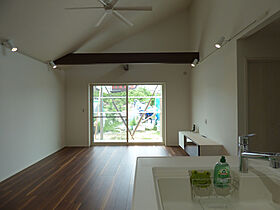 リバウスホームの施工事例「愛知県東海市 ペットに囲まれ元気に子育て平屋の二世帯」の画像2