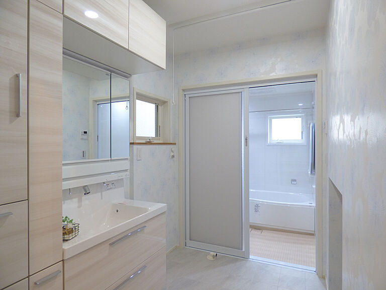 リバウスホームの公式画像_洗面4