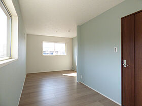 リバウスホームの施工事例「愛知県東海市 素敵な階段のナチュラルデザインハウス」の画像6