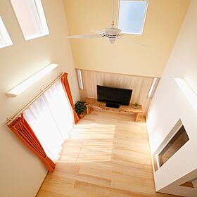 株式会社グリーンワールドの施工事例「スキップフロア構成の3世帯住宅」の画像4