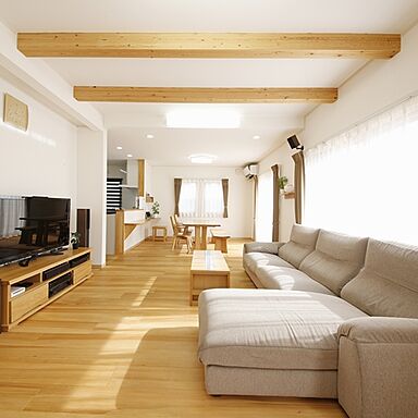 株式会社グリーンワールドの施工事例「収納と家事動線に配慮した住まい」の画像1