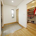 木の家スタイルの玄関 株式会社グリーンワールドの事例画像