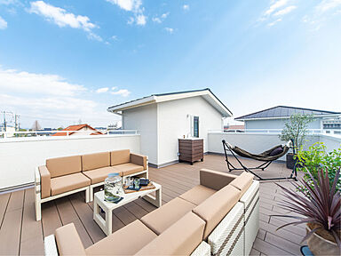 ヘスタホーム岐阜県庁前展示場の施工事例「空が広がるルーフバルコニーのある家」の画像