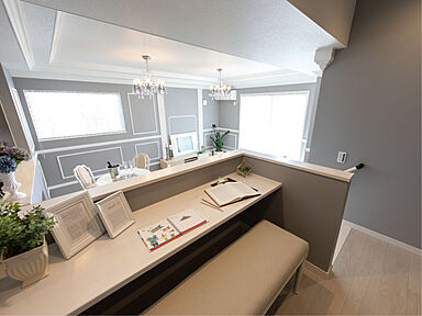 ヘスタホーム岐阜県庁前展示場の施工事例「アンティークフレンチスタイルの家でインテリアに伝統と驚きを」の画像3