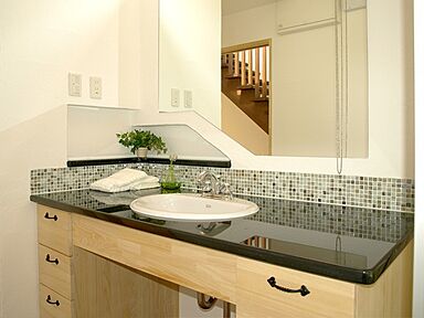 無添加住宅の施工事例「自然素材を融合させた住まい」の画像1