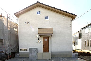 株式会社木のすまい工房の施工事例「極上素材で贈る、優しい風合いの癒しすまい」の画像