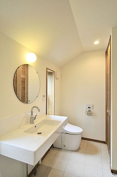 材木屋が造る無垢の家 カツマタの施工事例「優雅で美しい佇まい 無垢の家」の画像5