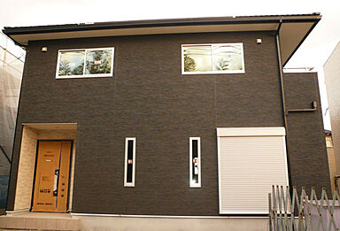 パナソニックビルダーズグループ「テクノホームヤマト」の施工事例「太陽光パネルを搭載、ECOコンパクトな家」の画像