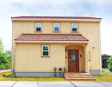 丸和建設株式会社の施工事例「【鹿児島市 2階建て】31.63坪 素朴でアンティーク風な南仏テイストの家」の画像3