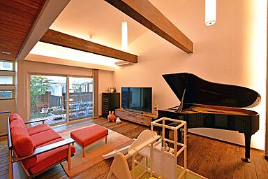 丸和建設株式会社の施工事例「【日置市 平屋】59.74坪 大空間LDKとガレージがある、和モダンな家」の画像