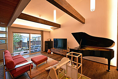 丸和建設株式会社の施工事例「【日置市 平屋】59.74坪 大空間LDKとガレージがある、和モダンな家」の画像1