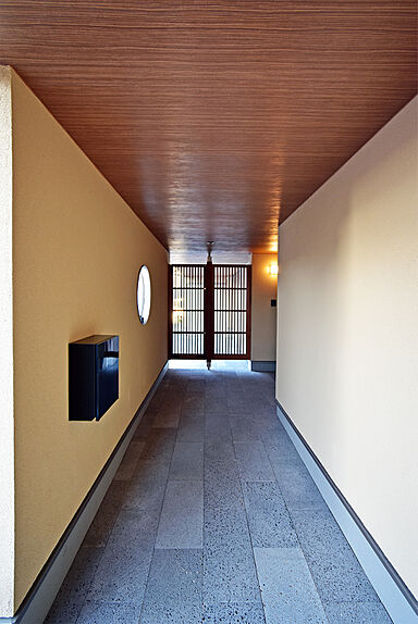 丸和建設株式会社の施工事例「【日置市 平屋】59.74坪 大空間LDKとガレージがある、和モダンな家」の画像5