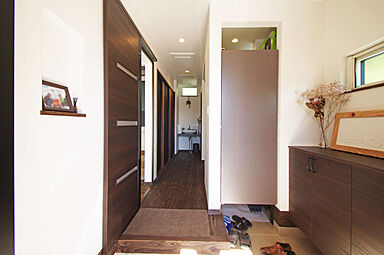 丸和建設株式会社の施工事例「【鹿児島県 平屋】33.68坪 加治木石を使ったデッキがある家」の画像4