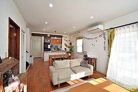 丸和建設株式会社の施工事例「【薩摩川内市 2階建て】30.91坪 教会のようなお洒落な北欧デザインの家」の画像4