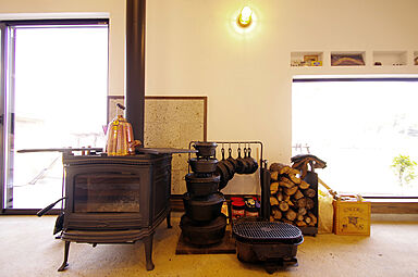 丸和建設株式会社の施工事例「【鹿児島県 平屋】42.7坪(141.19㎡)土間リビングと離れがある家」の画像2