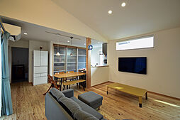 ヤマト住建 住まいのギャラリー甲府店の施工事例「【垂水市 平屋】29.43坪(97.30㎡)趣味専用部屋やタイルデッキがある平屋」の画像