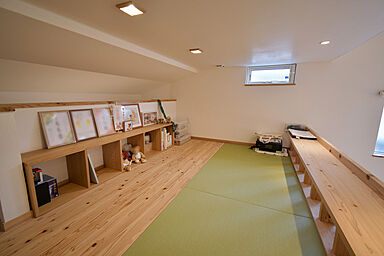 丸和建設株式会社の施工事例「【日置市 平屋】30.49坪(100.82㎡)ロフトやシューズ棚など拘りの平屋」の画像4