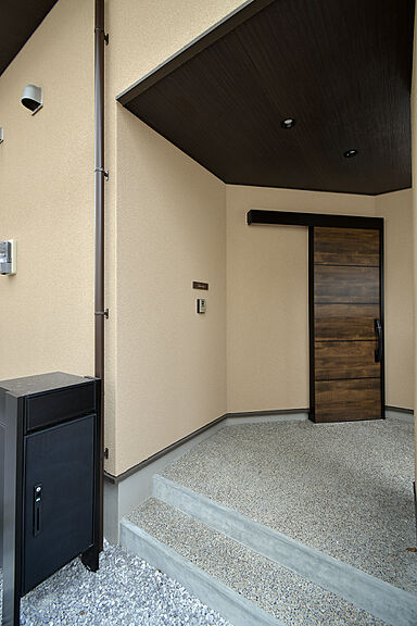 丸和建設株式会社の施工事例「【日置市 平屋】30.49坪(100.82㎡)ロフトやシューズ棚など拘りの平屋」の画像8