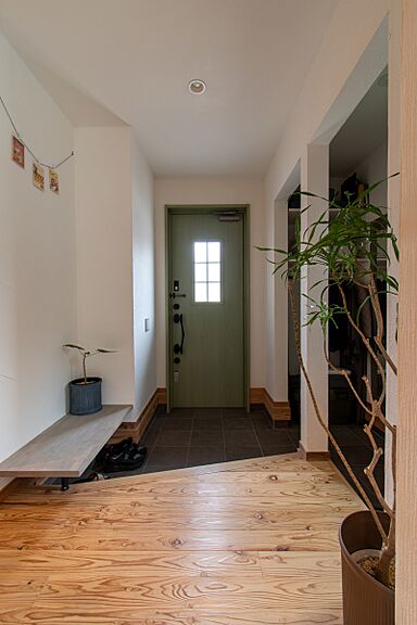 丸和建設株式会社の施工事例「【鹿児島市 2階建て】28.93坪(95.64㎡)隠し扉を設けた遊び心溢れる家」の画像6