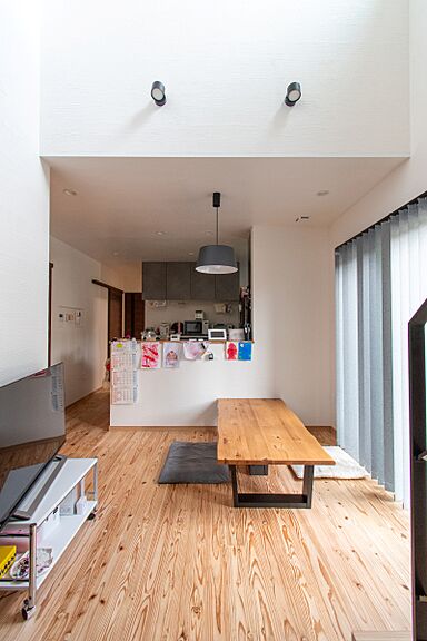 丸和建設株式会社の施工事例「【鹿児島市 2階建て】35.75坪(118.20㎡)スキップフロアを生かした家」の画像2