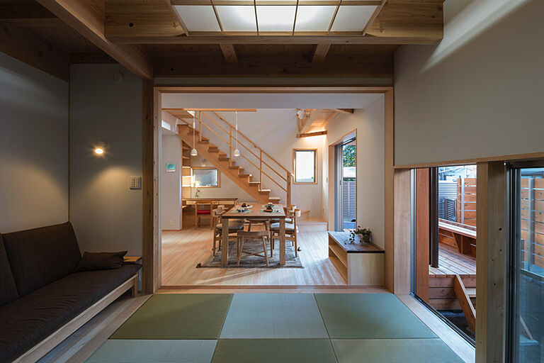 長寿命で省エネ・自然素材の木の家を丁寧におつくりする西東京市の工務店 岡庭建設株式会社の公式画像_リビング2