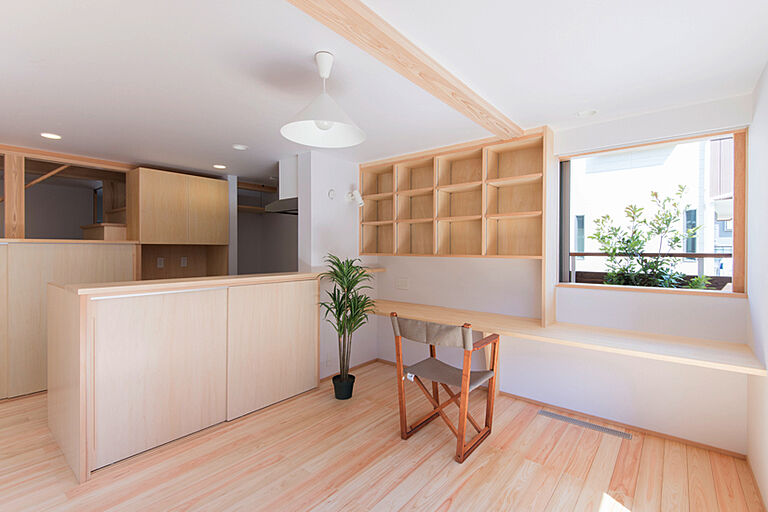 長寿命で省エネ・自然素材の木の家を丁寧におつくりする西東京市の工務店 岡庭建設株式会社の公式画像_キッチン4