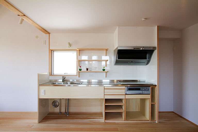 長寿命で省エネ・自然素材の木の家を丁寧におつくりする西東京市の工務店 岡庭建設株式会社の公式画像_キッチン3