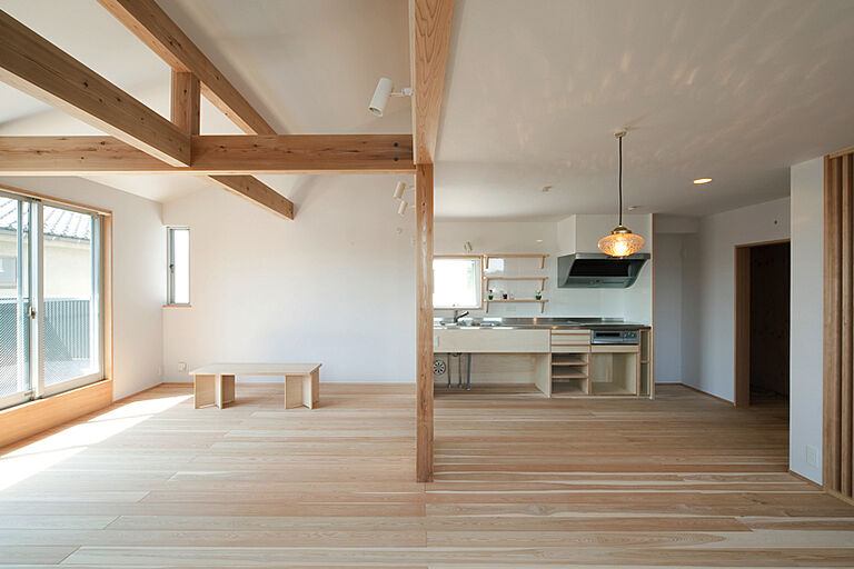 長寿命で省エネ・自然素材の木の家を丁寧におつくりする西東京市の工務店 岡庭建設株式会社の公式画像_リビング4