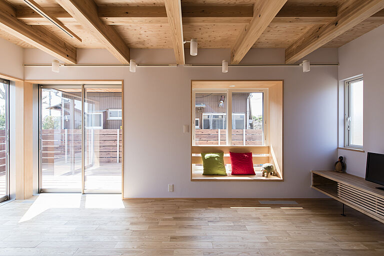 長寿命で省エネ・自然素材の木の家を丁寧におつくりする西東京市の工務店 岡庭建設株式会社の公式画像_リビング3