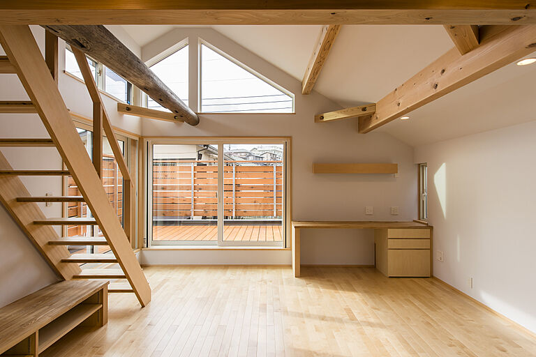 長寿命で省エネ・自然素材の木の家を丁寧におつくりする西東京市の工務店 岡庭建設株式会社の公式画像_リビング3