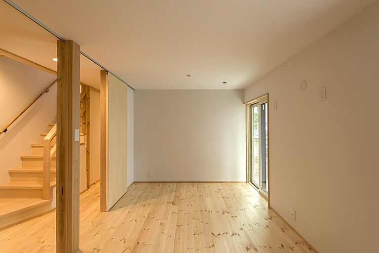 長寿命で省エネ・自然素材の木の家を丁寧におつくりする西東京市の工務店 岡庭建設株式会社の公式画像_洋室6