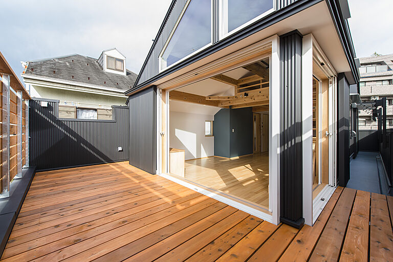 長寿命で省エネ・自然素材の木の家を丁寧におつくりする西東京市の工務店 岡庭建設株式会社の公式画像_外観7