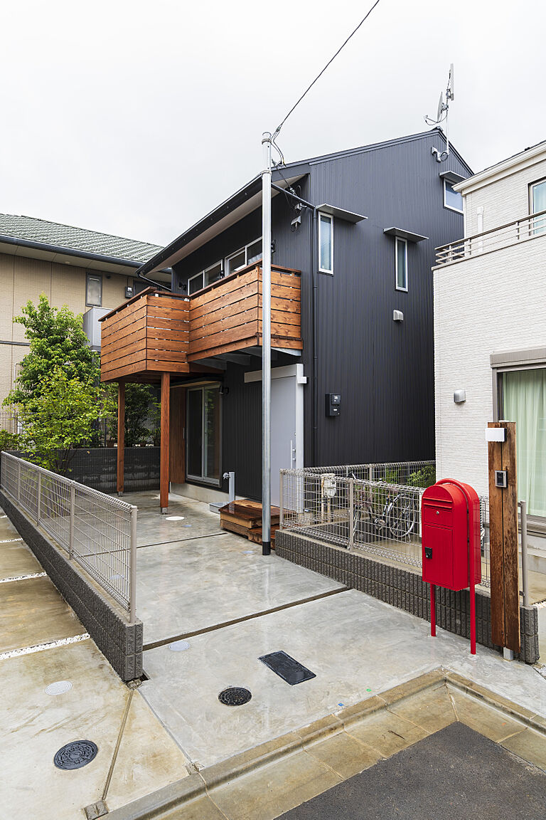 長寿命で省エネ・自然素材の木の家を丁寧におつくりする西東京市の工務店 岡庭建設株式会社の公式画像_外観2