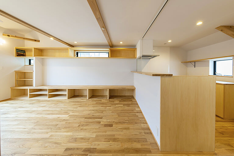 長寿命で省エネ・自然素材の木の家を丁寧におつくりする西東京市の工務店 岡庭建設株式会社の公式画像_リビング6