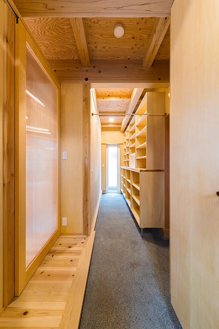 長寿命で省エネ・自然素材の木の家を丁寧におつくりする西東京市の工務店 岡庭建設株式会社の公式画像_収納3