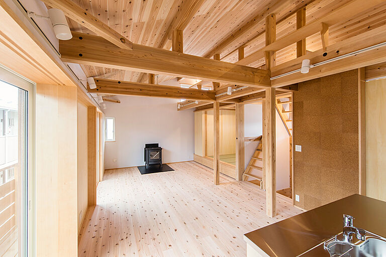 長寿命で省エネ・自然素材の木の家を丁寧におつくりする西東京市の工務店 岡庭建設株式会社の公式画像_リビング6