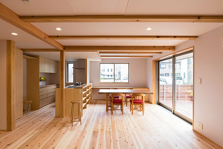 長寿命で省エネ・自然素材の木の家を丁寧におつくりする西東京市の工務店 岡庭建設株式会社の公式画像_リビング3