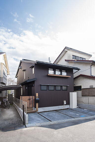 長寿命で省エネ・自然素材の木の家を丁寧におつくりする西東京市の工務店 岡庭建設株式会社の施工事例「自然が大好きなご夫婦が、土地探しからはじめた木の家づくり【しんりんきょうの家】」の画像1