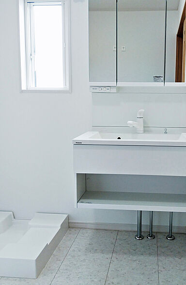 株式会社上村工務店の施工事例「優しい時間が流れるお家 (志摩市)」の画像5