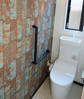 株式会社上村工務店の施工事例「見た目とのギャップが楽しいお家(志摩市)」の画像5