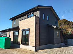 株式会社上村工務店の施工事例「OSB合板でつくる土間収納のお家(志摩市)」の画像