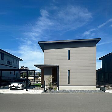 株式会社上村工務店の施工事例「センス光る二階建てのお家」の画像