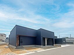 株式会社建匠の施工事例「ガレージ&土間のある平屋」の画像